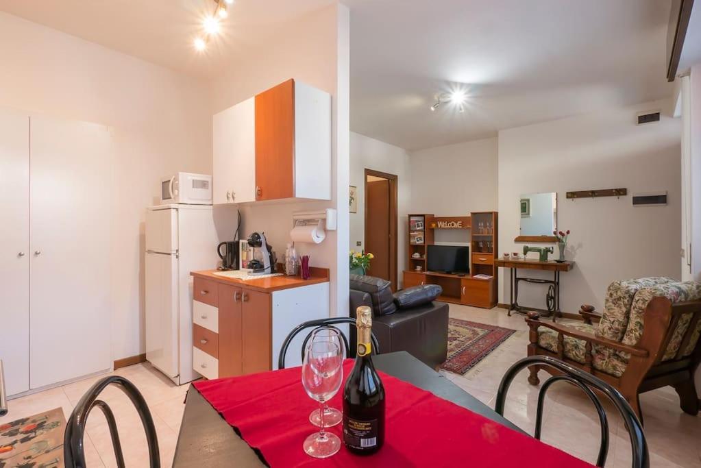 Le Rose Apartamento Venegono Superiore Exterior foto