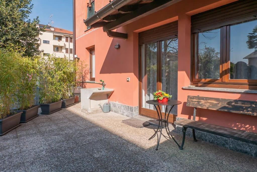 Le Rose Apartamento Venegono Superiore Exterior foto